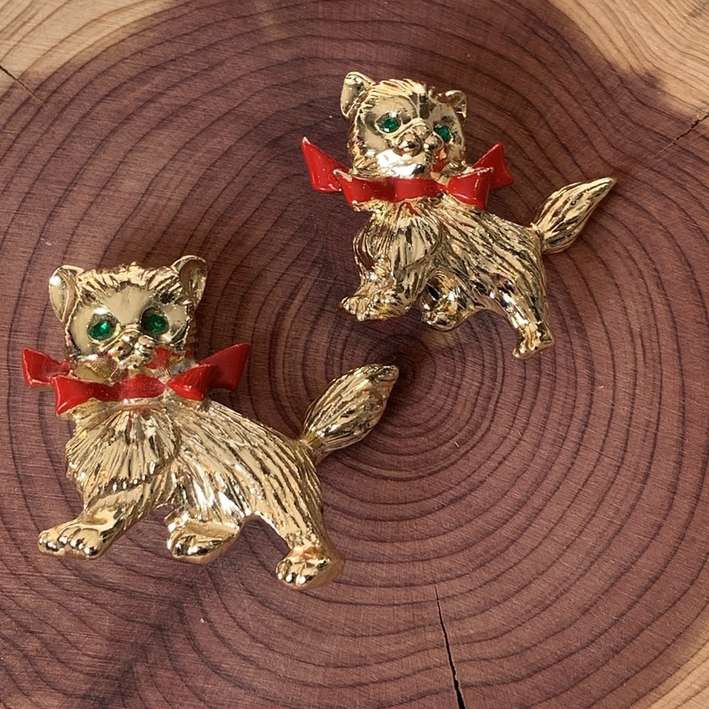 Set of TWO kitten pins